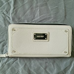 Nine West Clutch Wallet - Light Gray